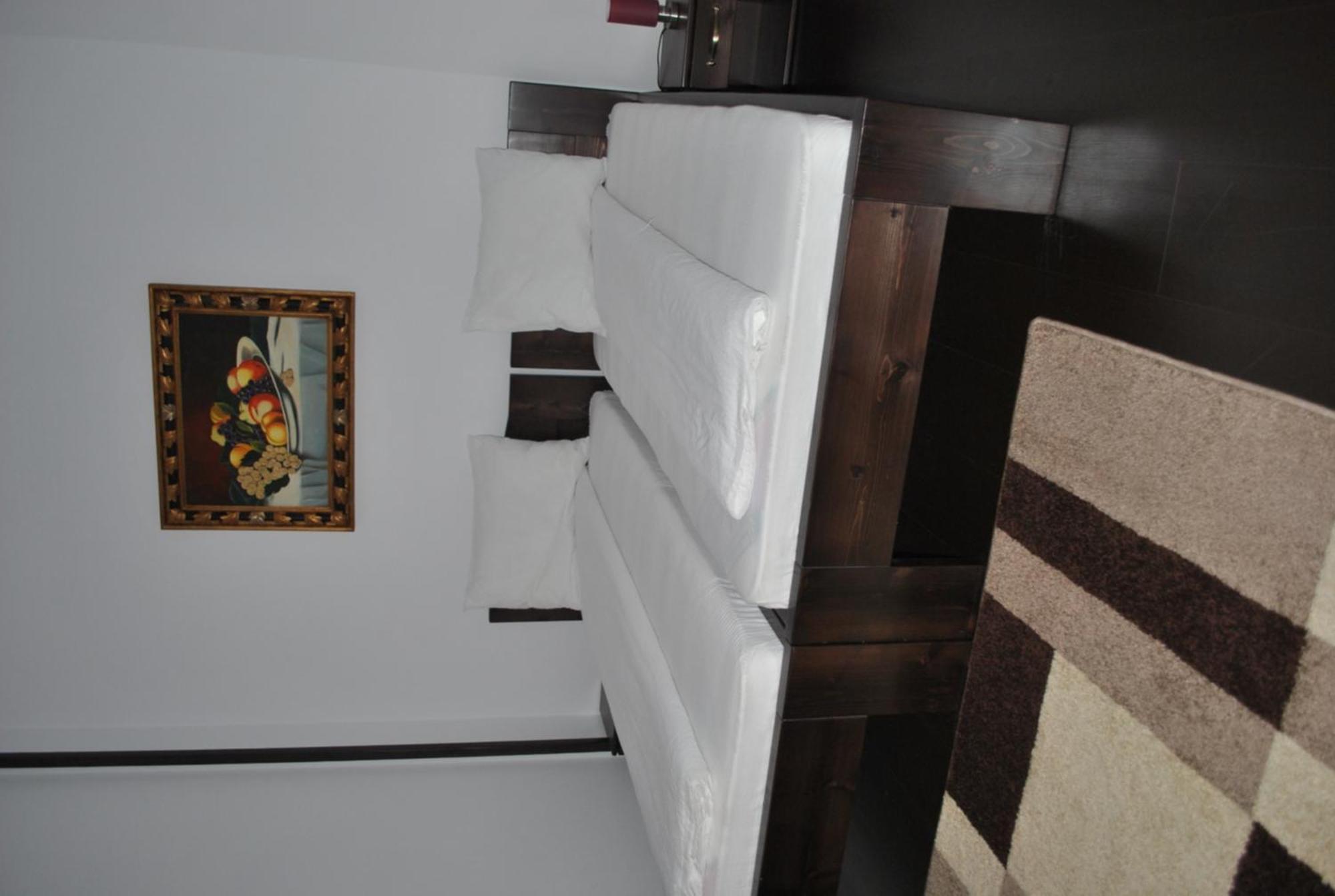 Hotel Taverna Pecicana Buitenkant foto